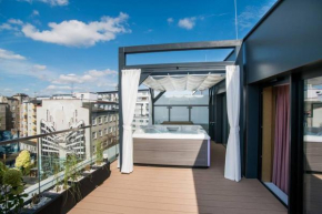 Luksusowy penthouse z jacuzzi i widokiem na morze